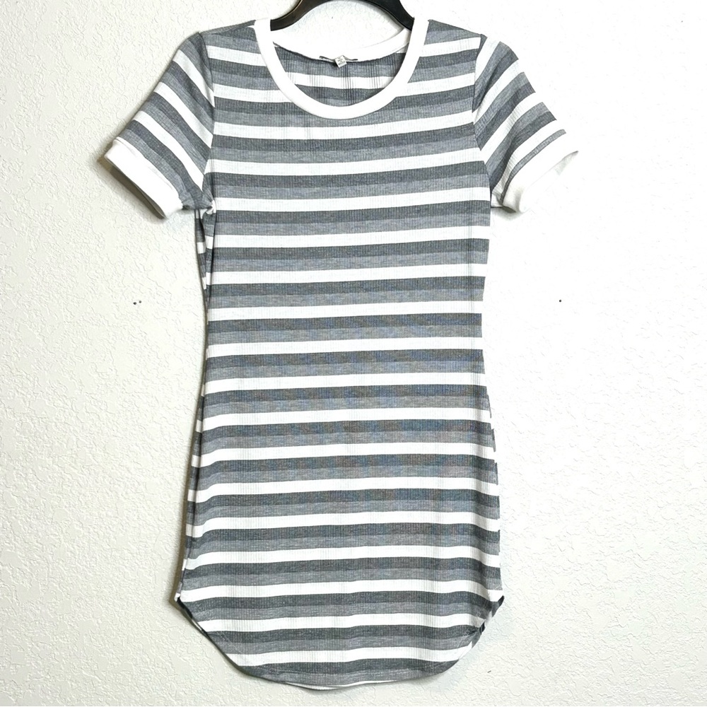 Charlotte Russe Medium Junior GrayWhite Striped Dress - Picture 4 of 6